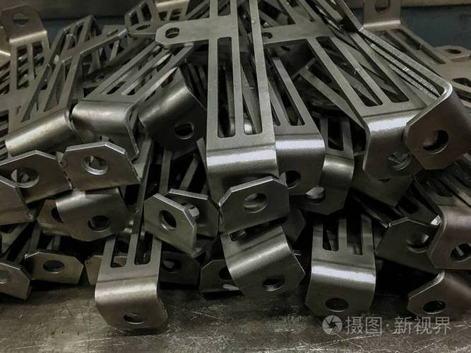 从车间到手心 工厂金属板弯曲工艺与金属工具销售的全链路指南
