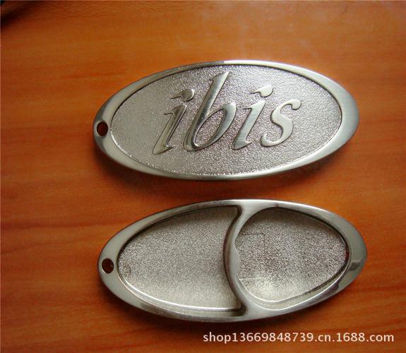 东莞工厂直销 高档金属开瓶器钥匙扣，让实用工具成为随身品味